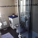Διαμέρισμα Rab Zic *